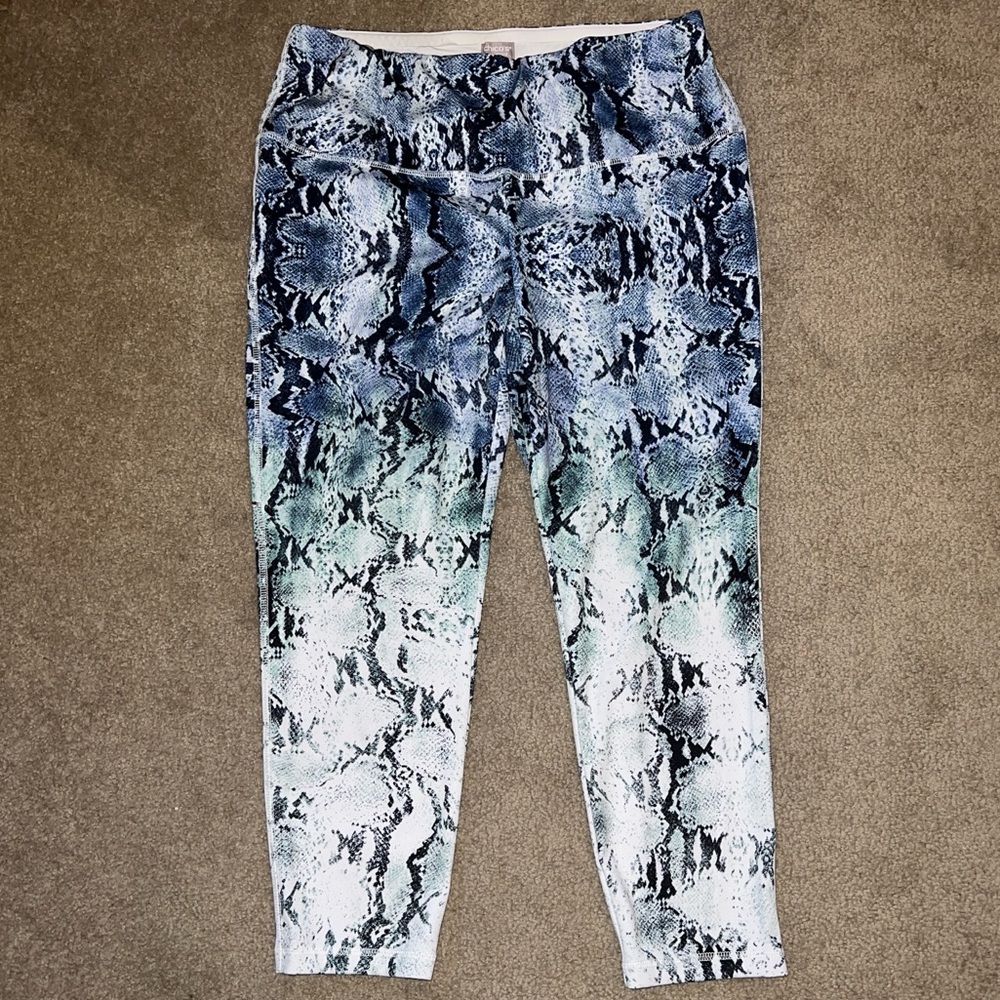 Chico’s Zenergy So Slimming leggings